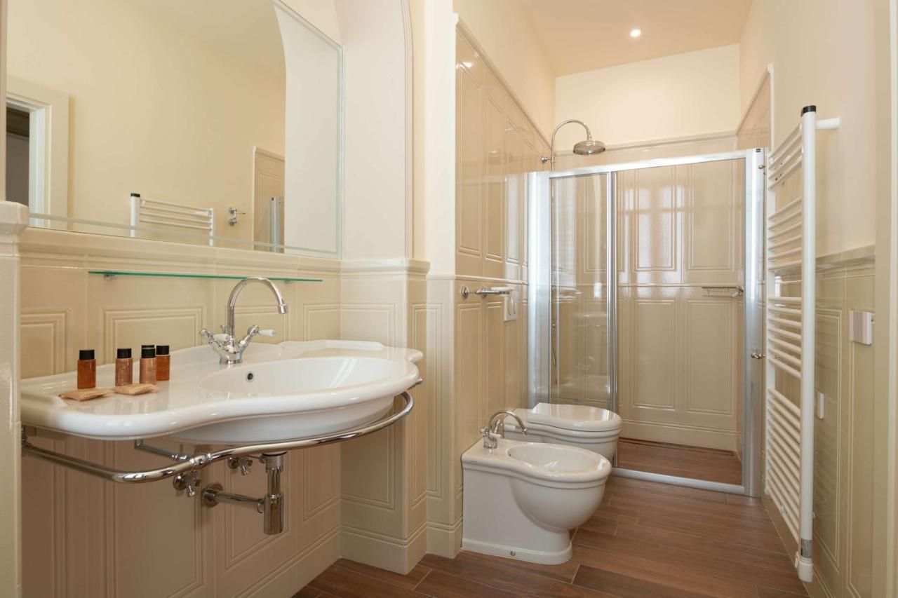Bed and Breakfast Residenza Mondragone Florencia Exterior foto