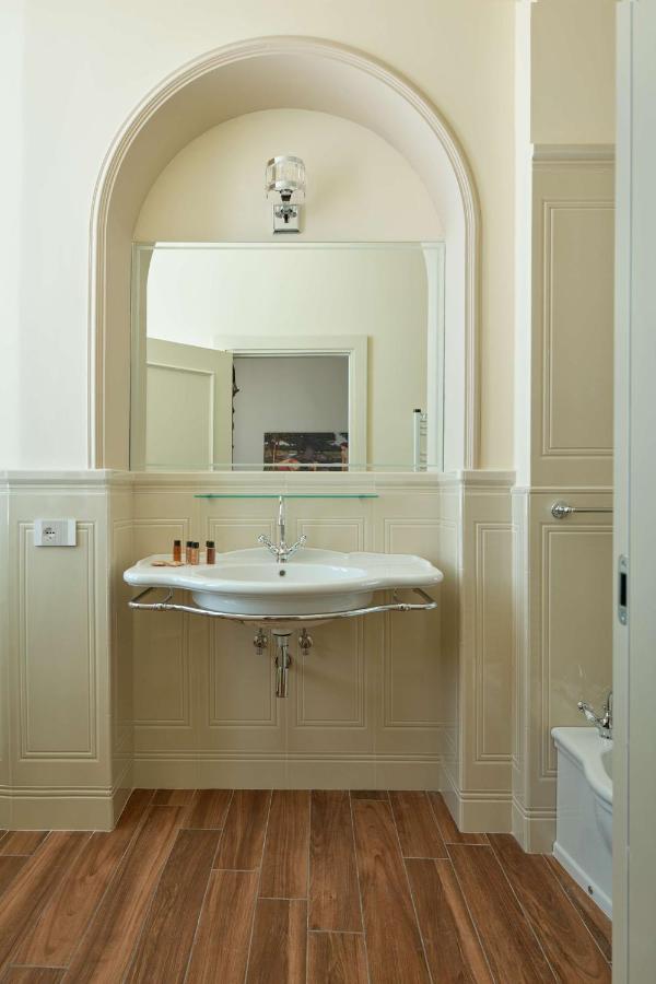 Bed and Breakfast Residenza Mondragone Florencia Exterior foto